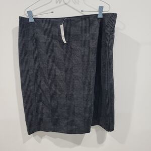 NWT New York & Company Black Plaid Mini Skirt / Size XL